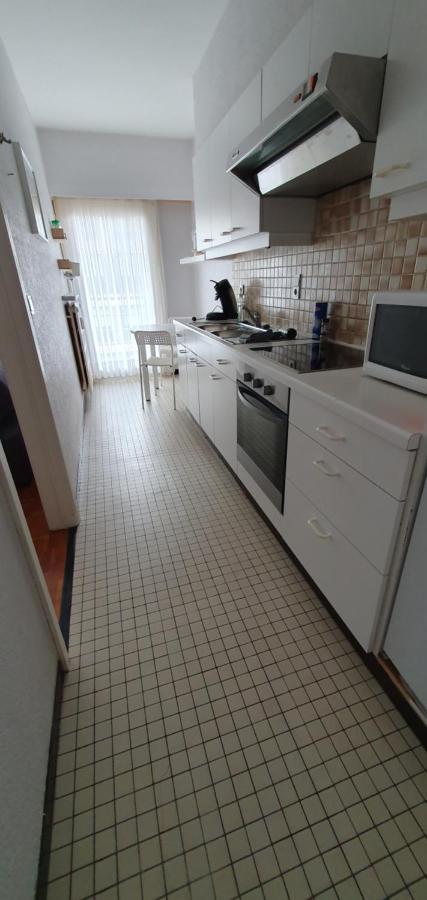 Cosy Apartment Near The Beach And City Center Остенде Экстерьер фото